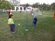 Hrajeme si na zahrádce